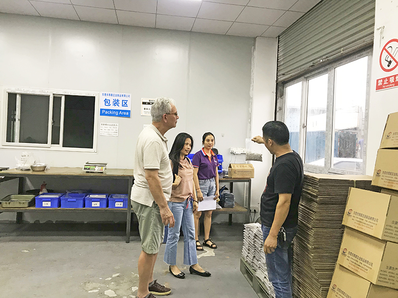和泰鹏防拆螺丝公司合作很愉快！